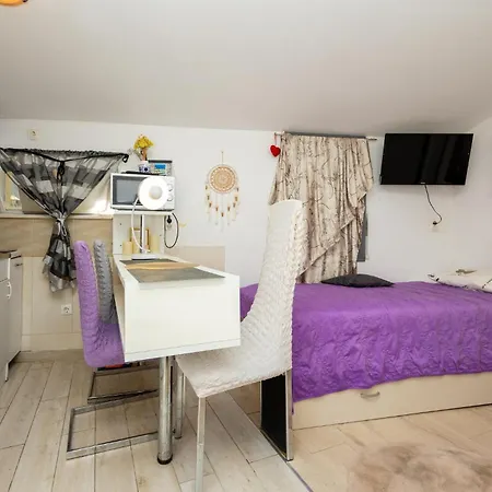 Lovely Apartment In Split With Wifi *